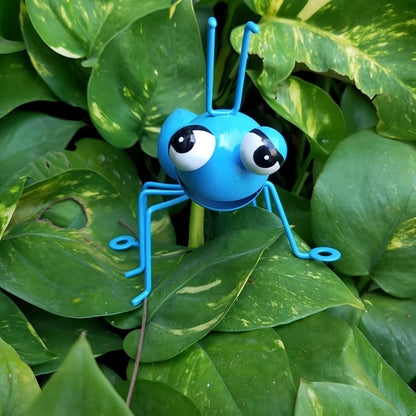 4Pcs Set of Rustic Iron Ant Sculptures with Big Eyes - Perfect for Garden & Yard Decor, Halloween Themed, No Battery Needed